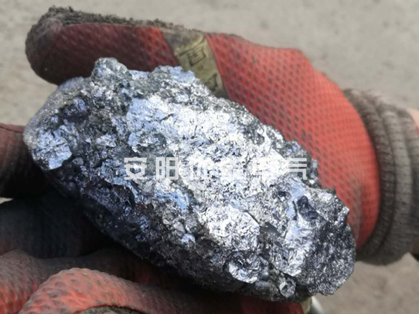 30 MVA高碳錳鐵電爐的爐襯維護(hù)